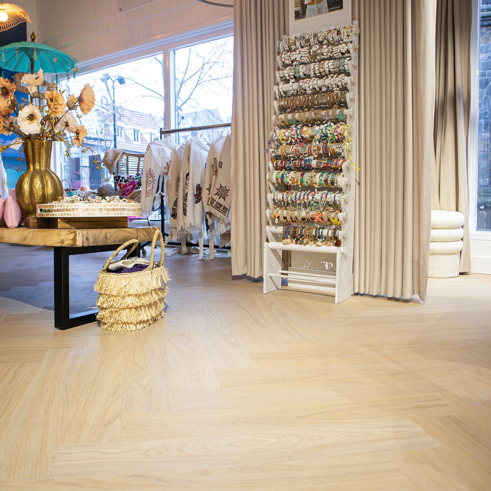 VivaFloors - Walvisgraat 7810